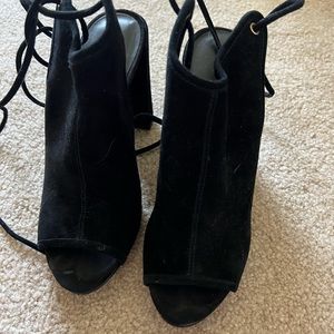 Kenneth cole sandals size 7